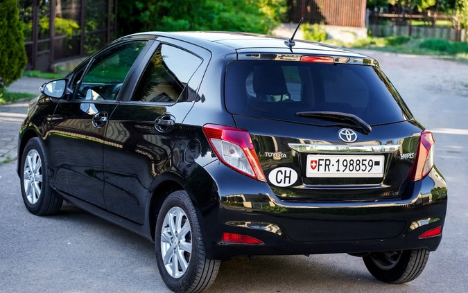 Toyota Yaris cena 32900 przebieg: 180598, rok produkcji 2012 z Radom małe 704
